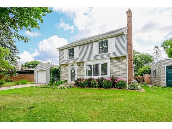 896 Nevada Avenue W, Saint Paul, MN 55117