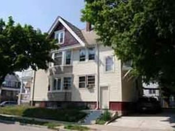 2400 N 35th STREET, Unit 2402, Milwaukee, WI 53210