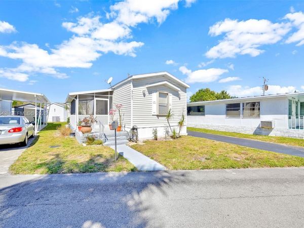 8701 SW 17th Ct , Davie, FL 33324