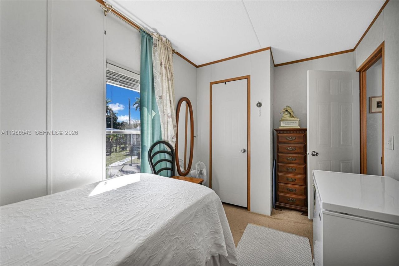 8701 SW 17th Ct , Davie, FL 33324 Photo