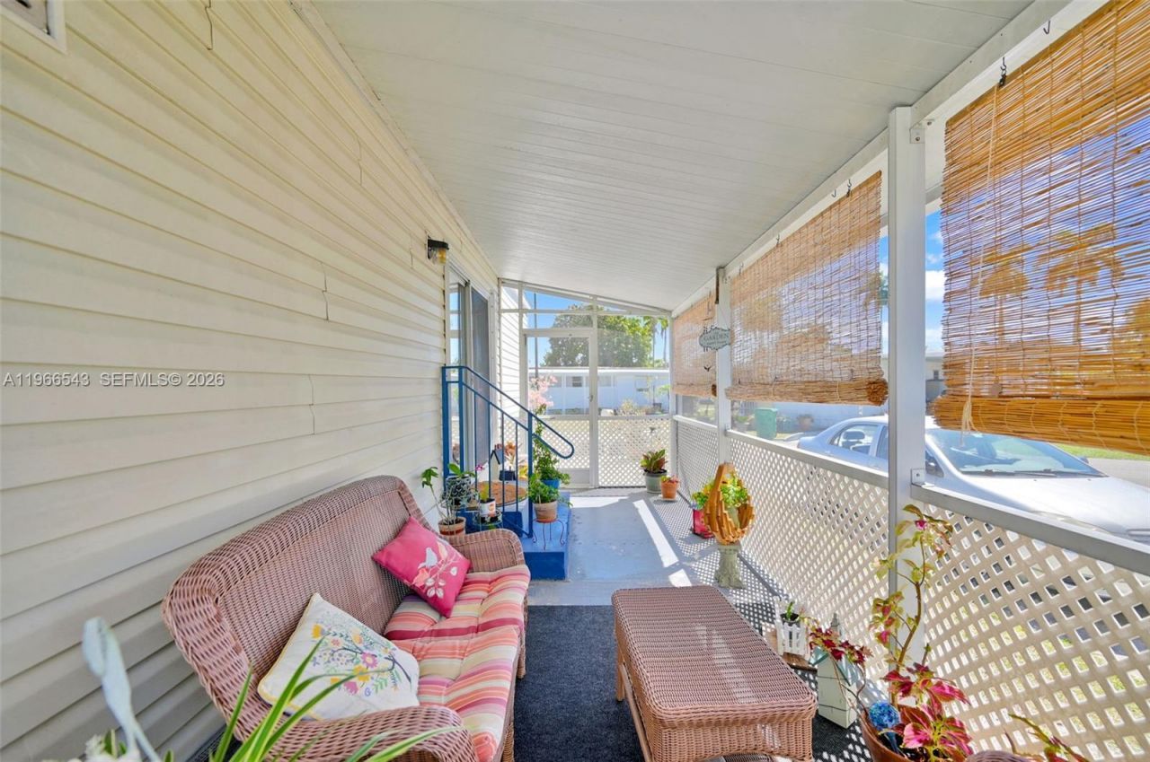 8701 SW 17th Ct , Davie, FL 33324 Photo