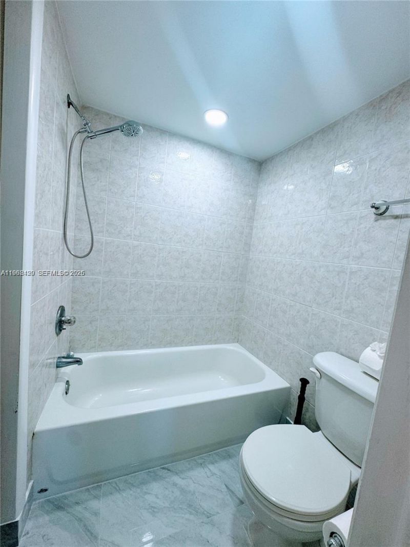 8000 Lagos De Campo Blvd , Unit A-105, Tamarac, FL 33321 Photo