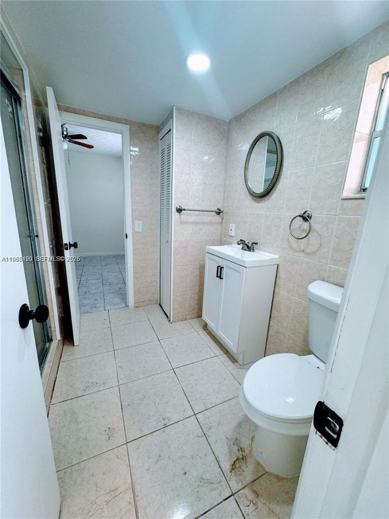 8000 Lagos De Campo Blvd , Unit A-105, Tamarac, FL 33321 Photo