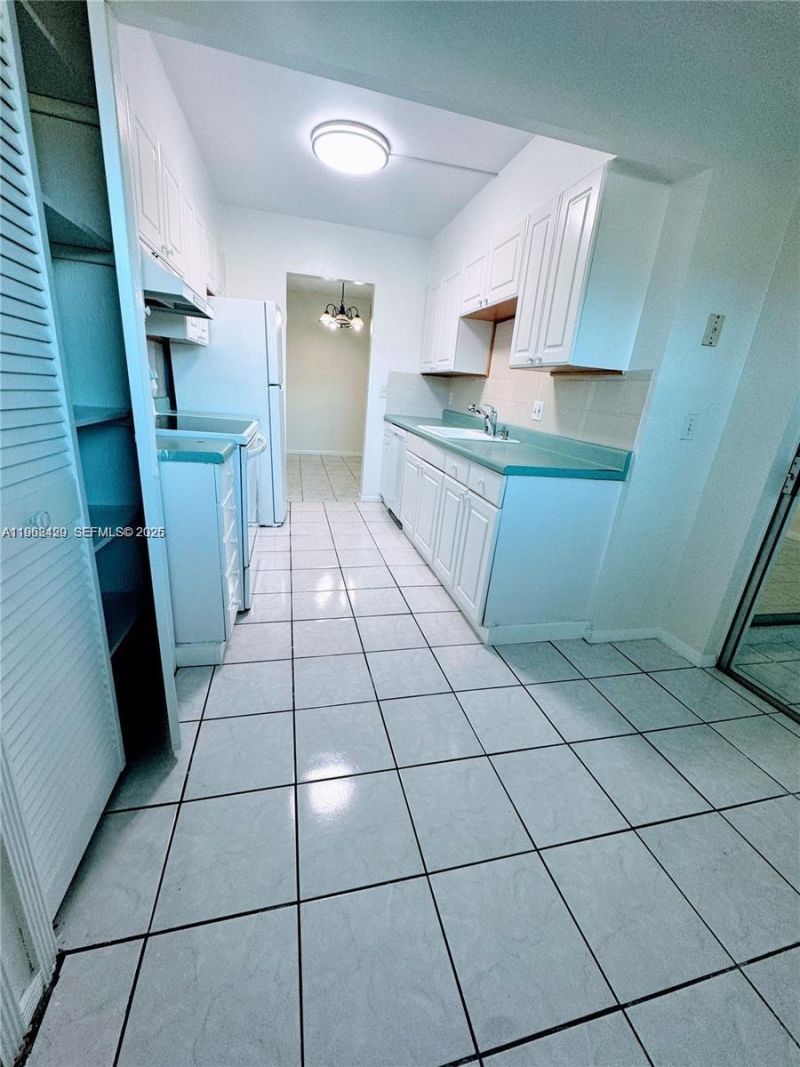 8000 Lagos De Campo Blvd , Unit A-105, Tamarac, FL 33321 Photo