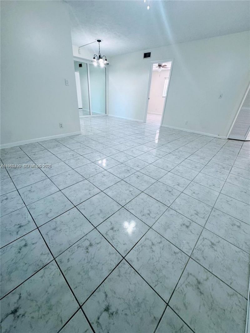 8000 Lagos De Campo Blvd , Unit A-105, Tamarac, FL 33321 Photo