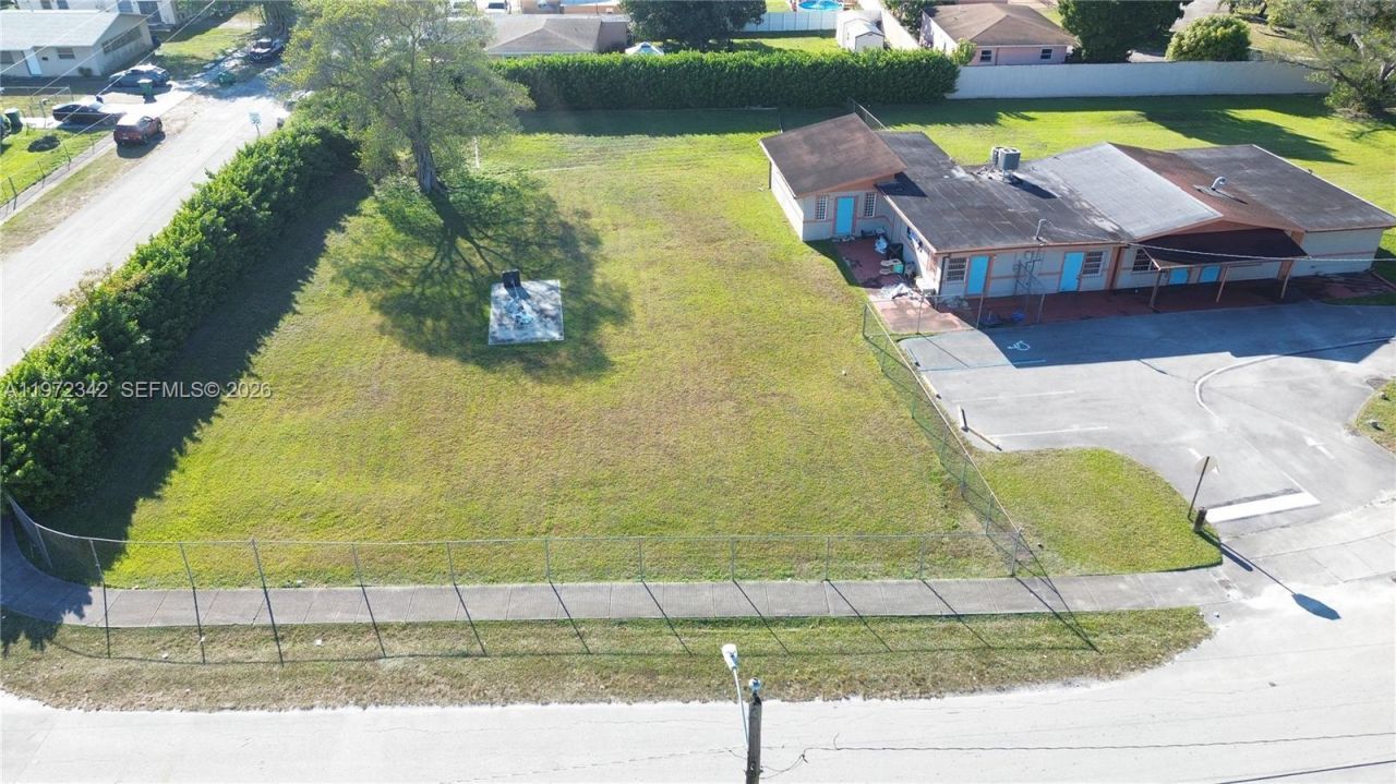 10450 NW 19th Ave, Miami, FL 33147 Photo