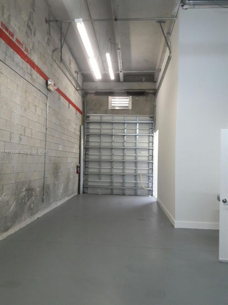 10601 NW 122nd St, Unit 15, Medley, FL 33178 Photo