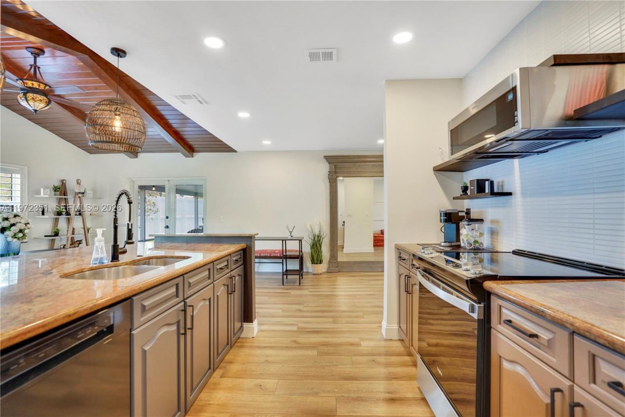 1315 Gallinule Dr , Delray Beach, FL 33444 Photo