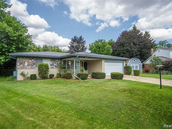 31703 Acton Drive, Warren, MI 48092