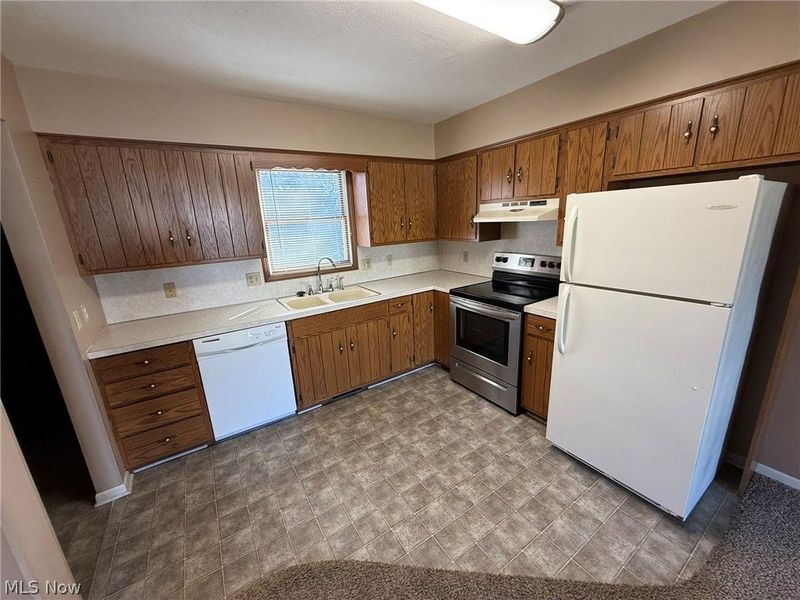 604 Harger Street, Dover, OH 44622 Photo 5