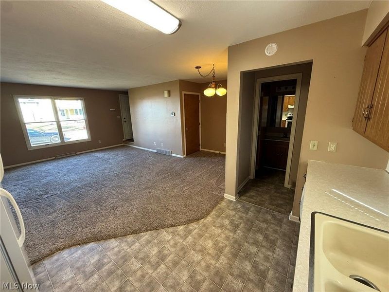 604 Harger Street, Dover, OH 44622 Photo 6