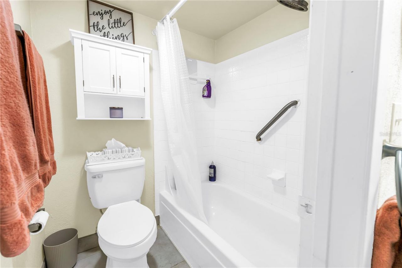 3620 41st Way S, Unit F, Saint Petersburg, FL 33711 Photo