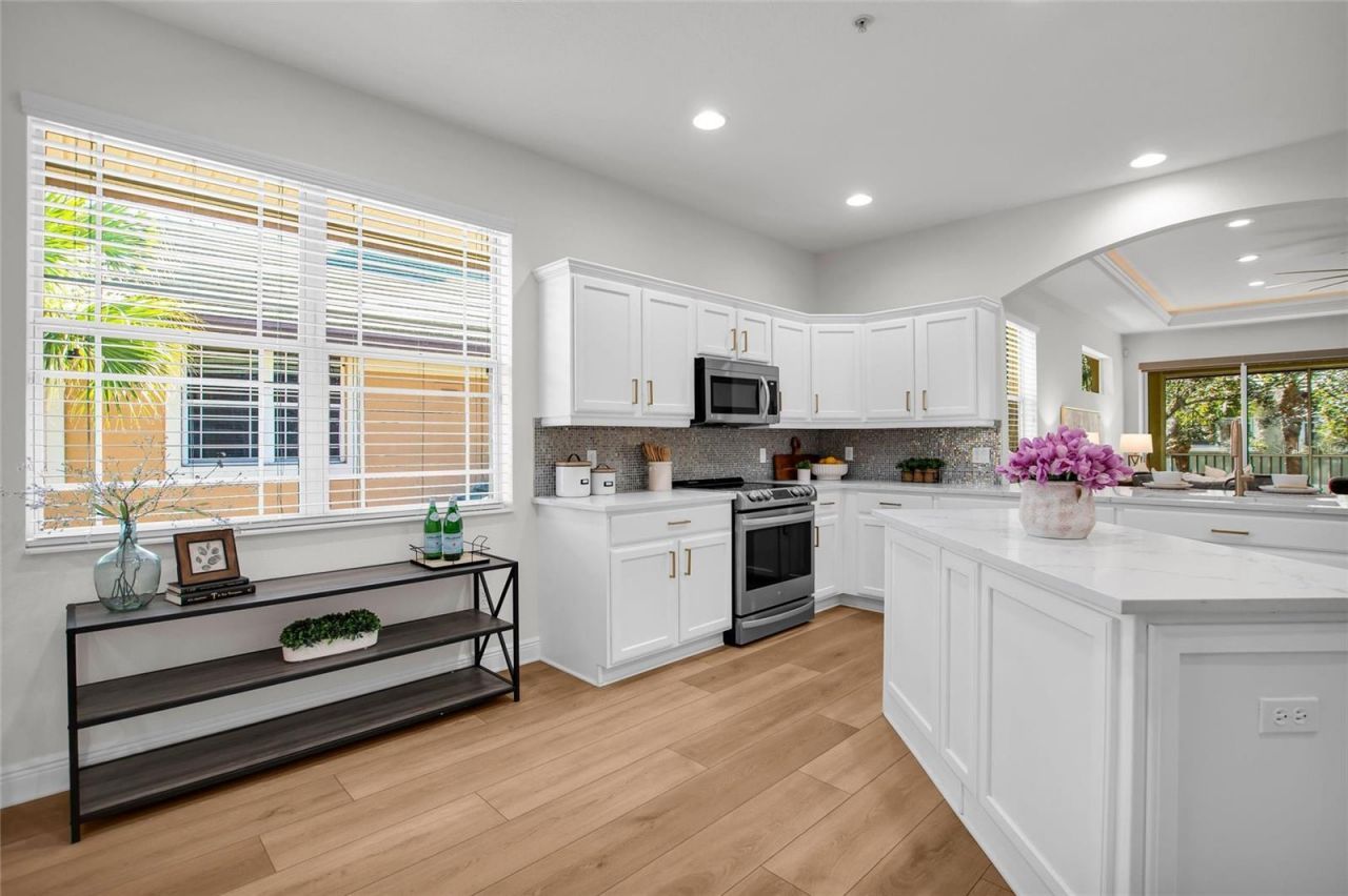 6508 Moorings Point Circle, Unit 201, Lakewood Ranch, FL 34202 Photo