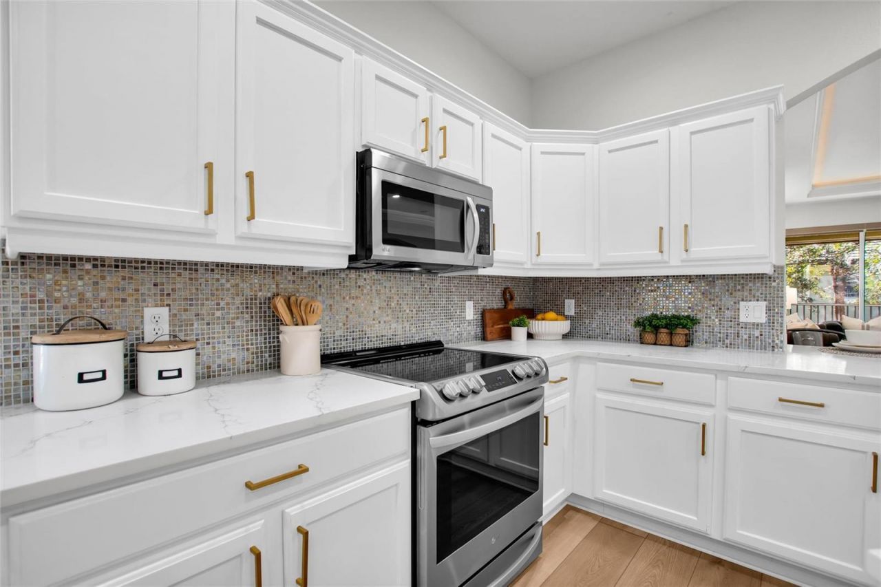 6508 Moorings Point Circle, Unit 201, Lakewood Ranch, FL 34202 Photo