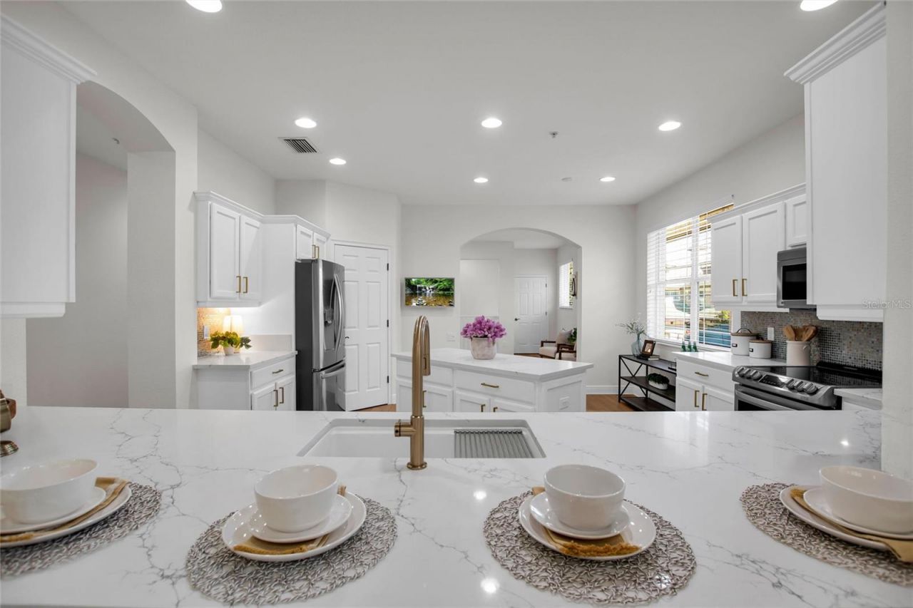 6508 Moorings Point Circle, Unit 201, Lakewood Ranch, FL 34202 Photo