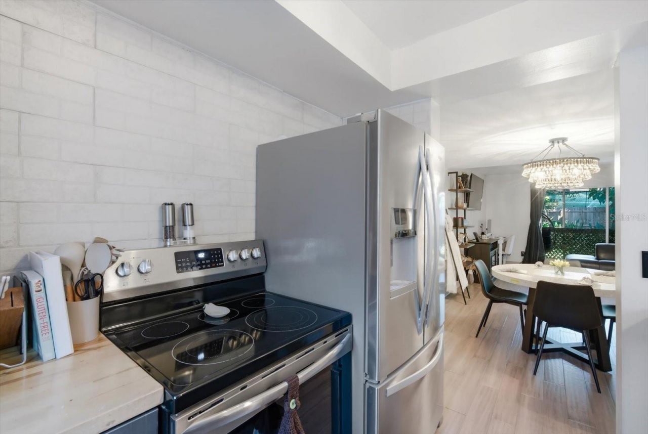 3673 45th Way N, Saint Petersburg, FL 33713 Photo