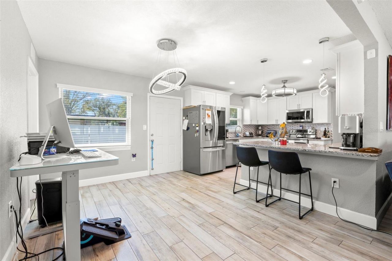 1000 59th Avenue S, Saint Petersburg, FL 33705 Photo