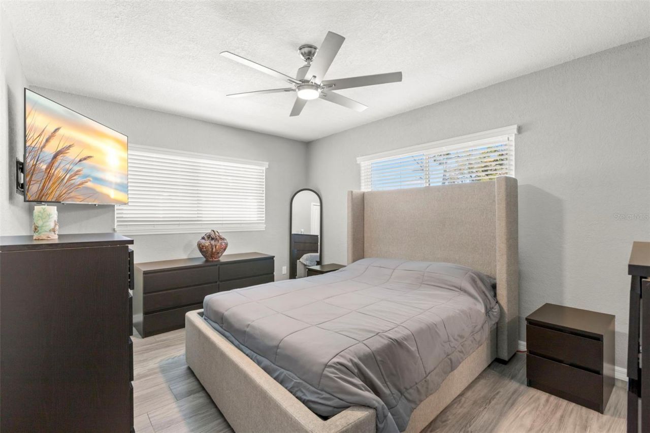 1000 59th Avenue S, Saint Petersburg, FL 33705 Photo