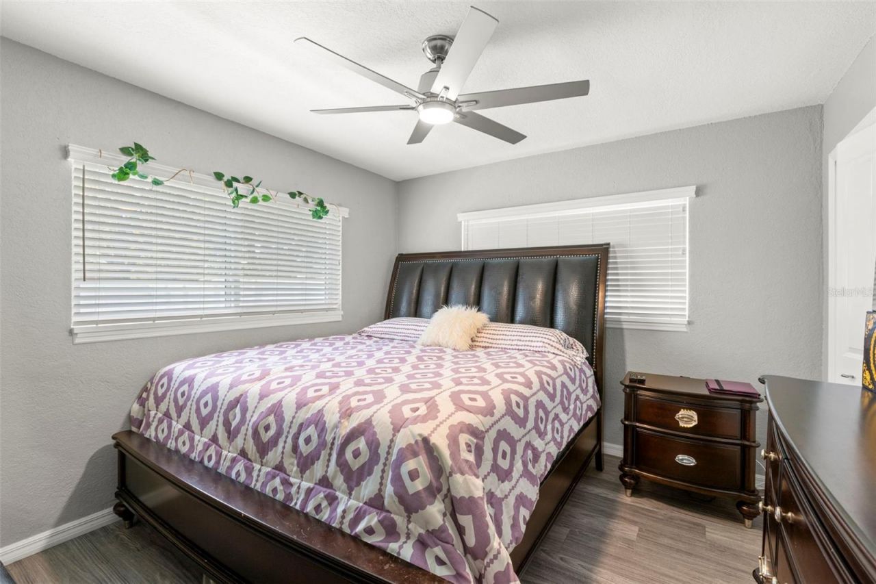 1000 59th Avenue S, Saint Petersburg, FL 33705 Photo