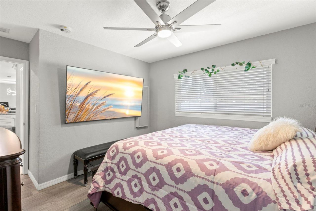 1000 59th Avenue S, Saint Petersburg, FL 33705 Photo