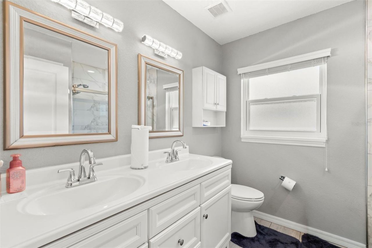 1000 59th Avenue S, Saint Petersburg, FL 33705 Photo