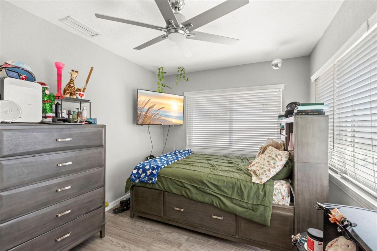 1000 59th Avenue S, Saint Petersburg, FL 33705 Photo