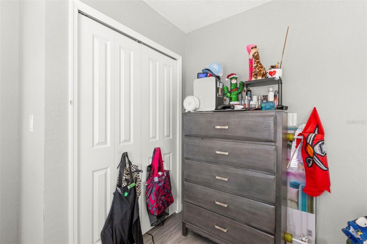 1000 59th Avenue S, Saint Petersburg, FL 33705 Photo