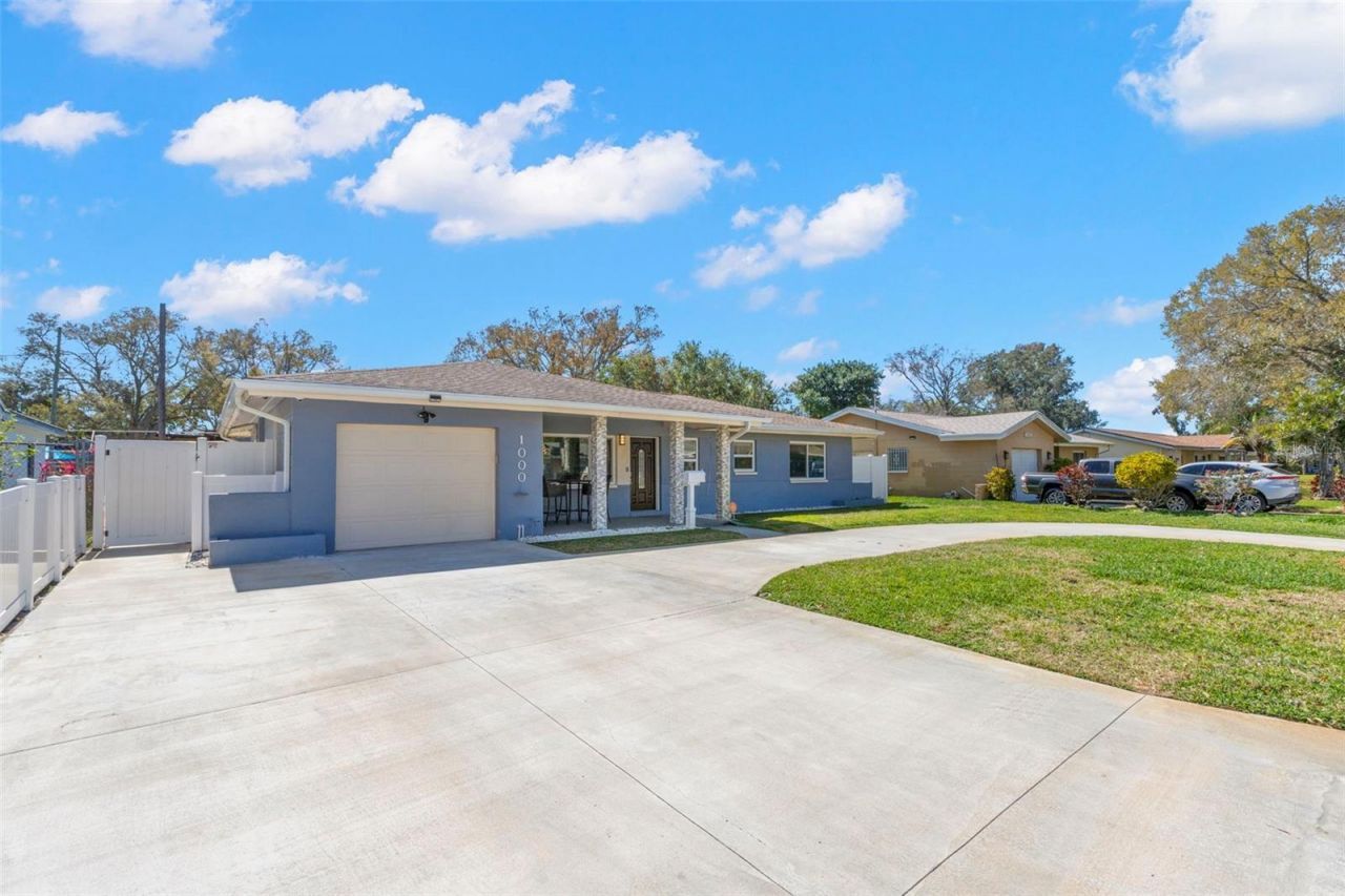 1000 59th Avenue S, Saint Petersburg, FL 33705 Photo