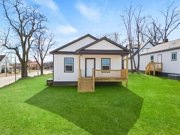 810 N 10th Street, Kansas City, KS 66102