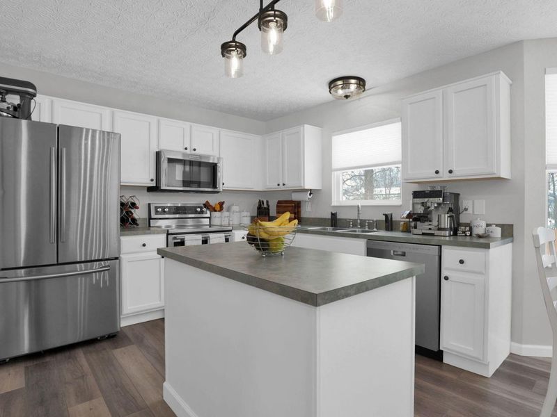 2106 Stoneside Drive, Hilliard, OH 43026 Photo 10