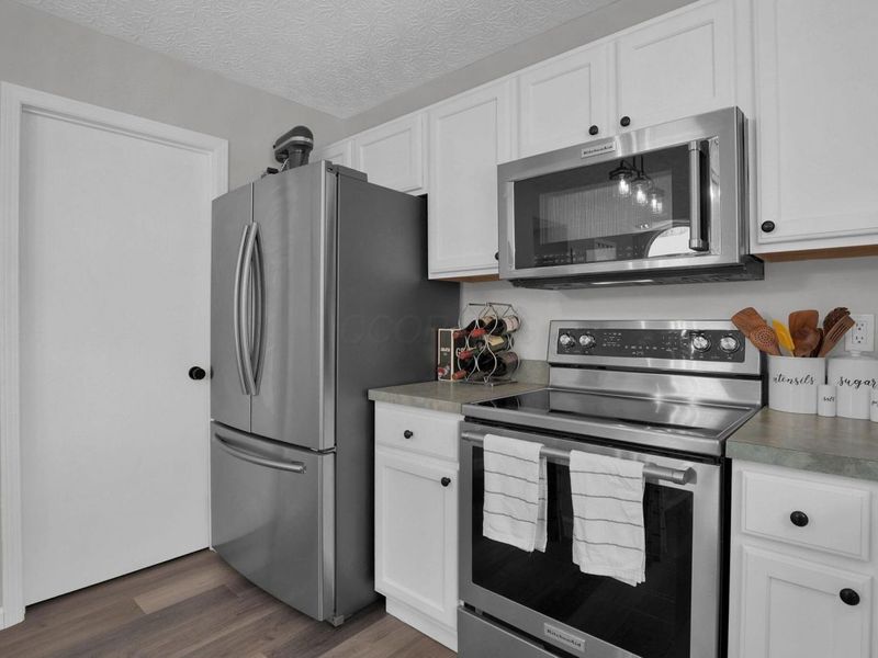 2106 Stoneside Drive, Hilliard, OH 43026 Photo 12