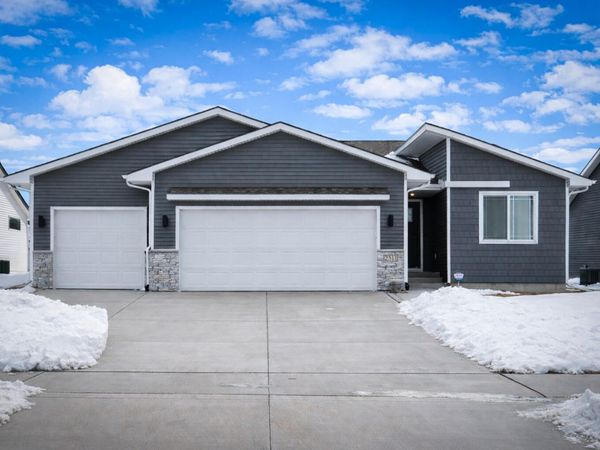 2311 Oxley Drive, Granger, IA 50109