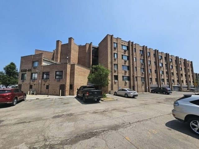 5348 N Cumberland Avenue , Unit 408, Chicago, IL 60656 Main Photo