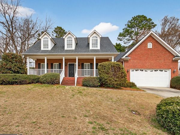 527 Sugarloaf Drive, Macon, GA 31204