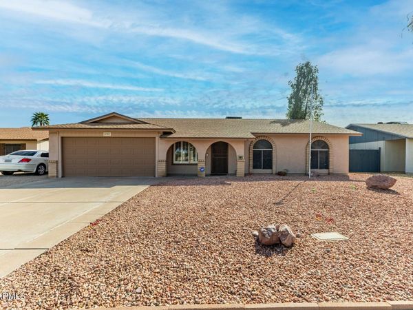 4901 W WAGONER Road, Glendale, AZ 85308