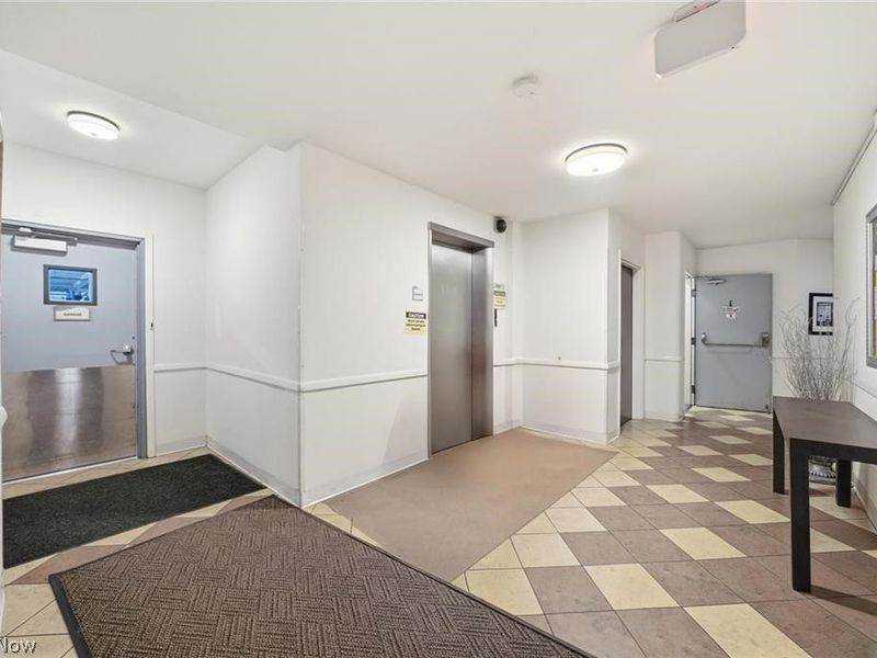 18975 Van Aken Boulevard, Unit 201, Shaker Heights, OH 44122 Photo 32