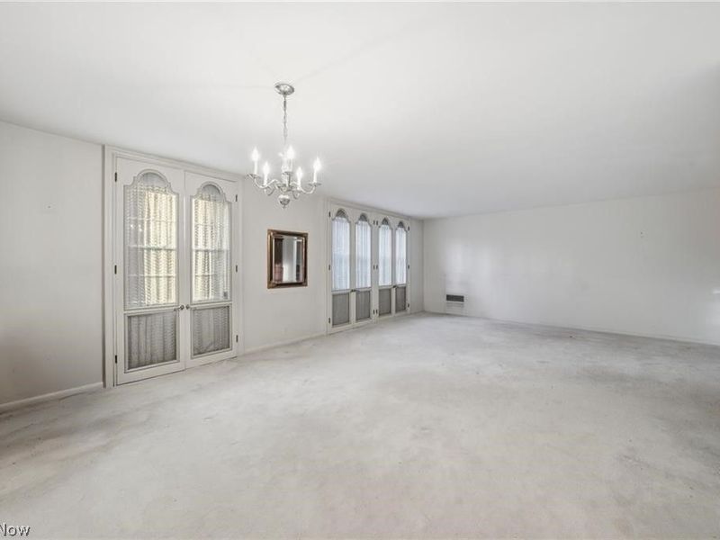 18975 Van Aken Boulevard, Unit 201, Shaker Heights, OH 44122 Photo 6