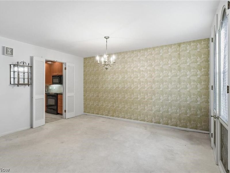 18975 Van Aken Boulevard, Unit 201, Shaker Heights, OH 44122 Photo 8