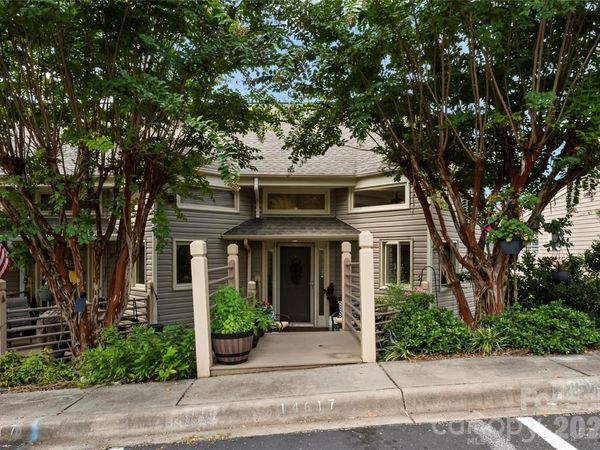 14617 Waterside Drive, Charlotte, NC 28278