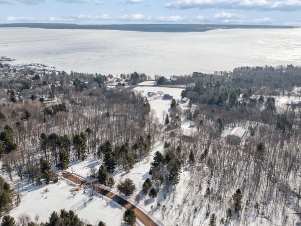 35365 Old Orchard Ln, Bayfield, WI 54814