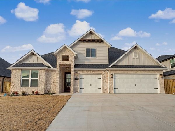 1150 Canyon Maple Street , Centerton, AR 72719