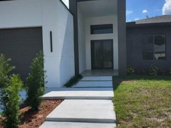 2700 SW Embers TER , CAPE CORAL, FL 33991