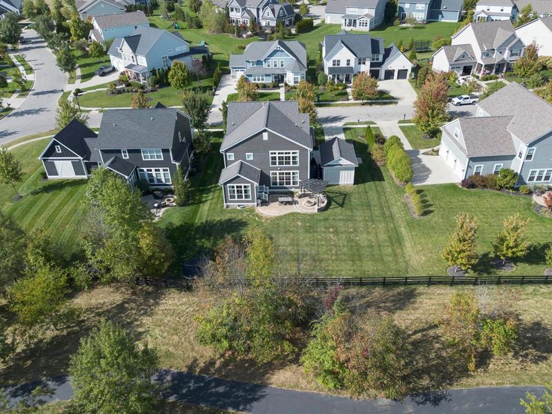 10600 Honeysuckle Way, Plain City, OH 43064 Photo 2