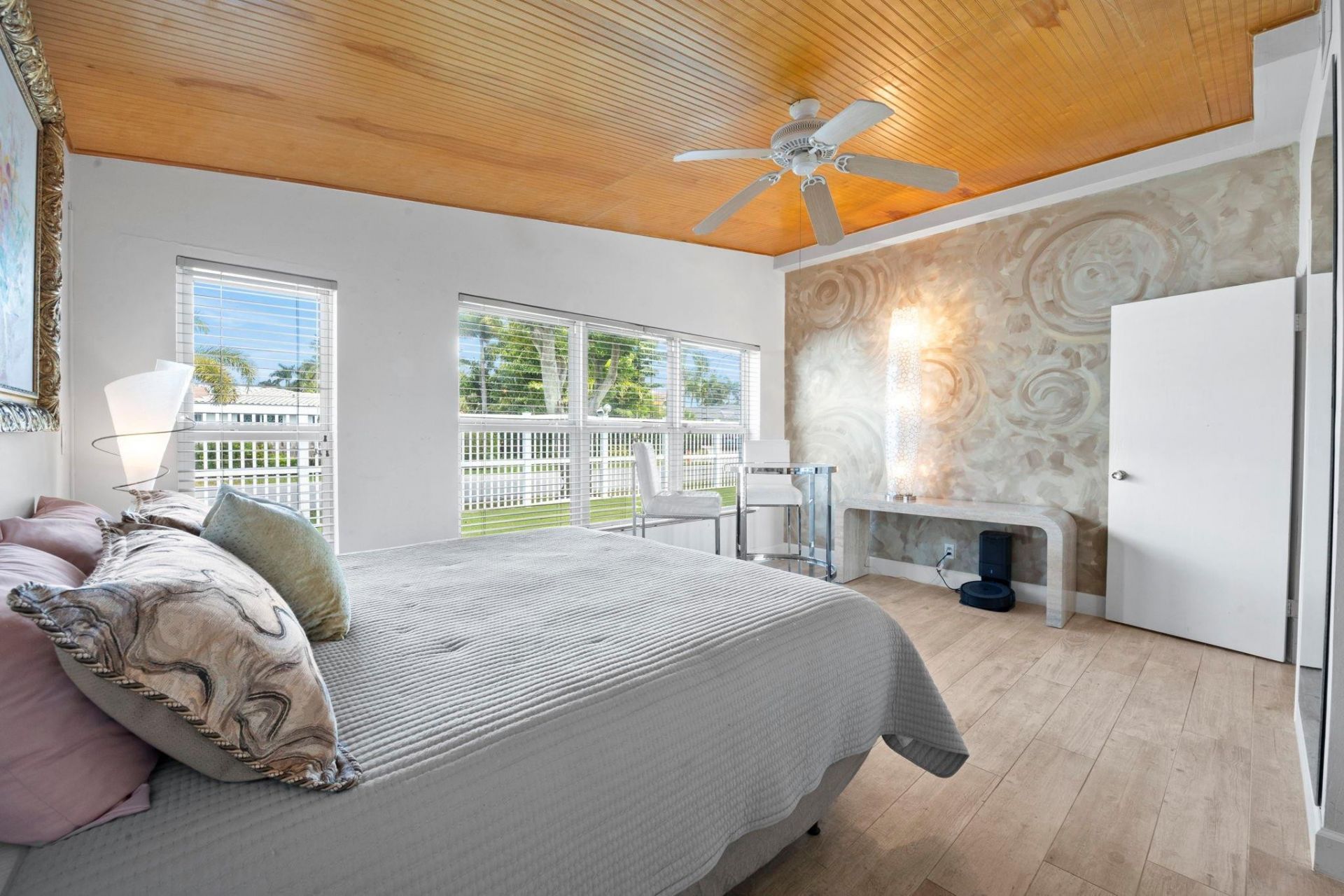 2675 NE 24th Street, Lighthouse Point, FL 33064 Photo