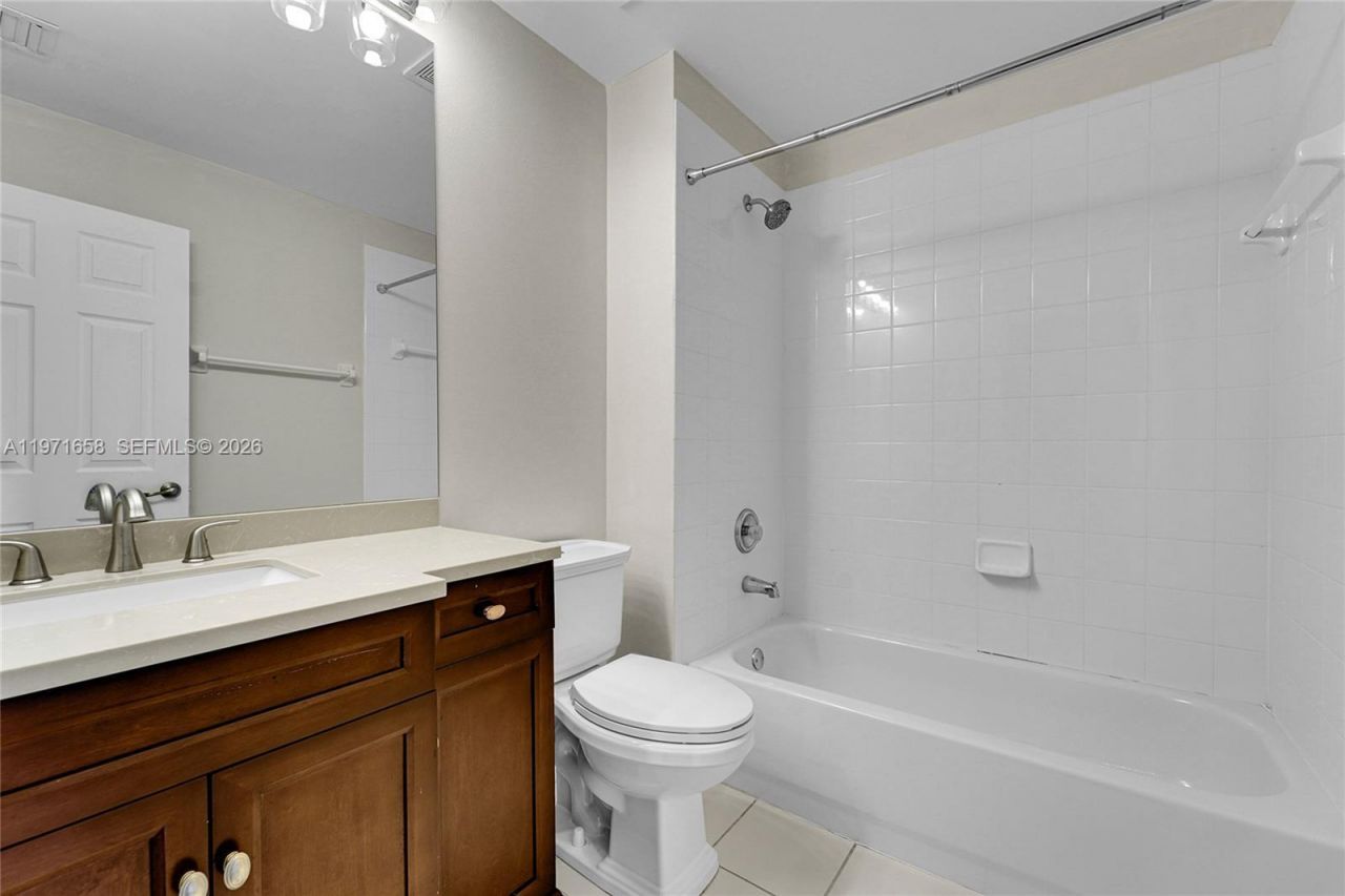 9840 NW 19th Pl, Sunrise, FL 33322 Photo