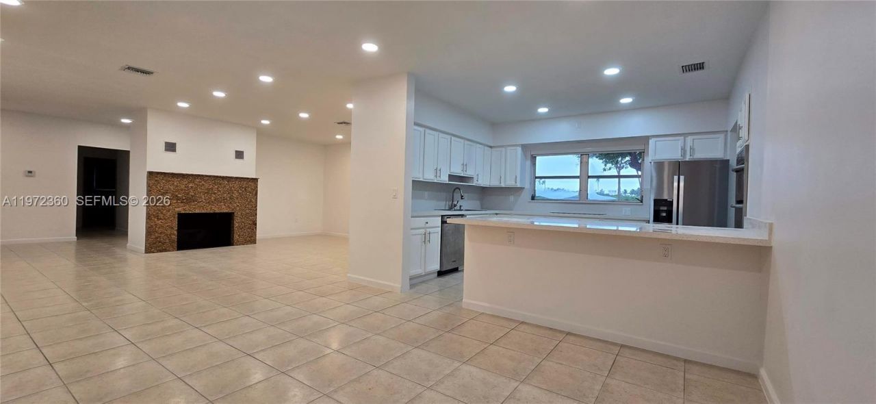 6500 SW 82nd Ave, Miami, FL 33143 Photo