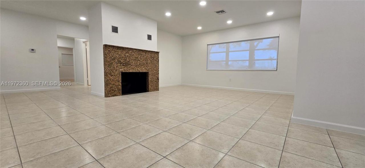 6500 SW 82nd Ave, Miami, FL 33143 Photo