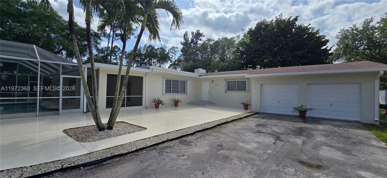 6500 SW 82nd Ave , Miami, FL 33143 Photo