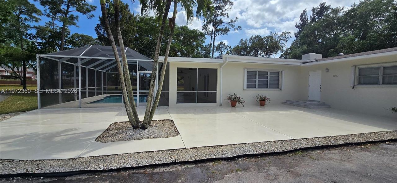 6500 SW 82nd Ave , Miami, FL 33143 Photo