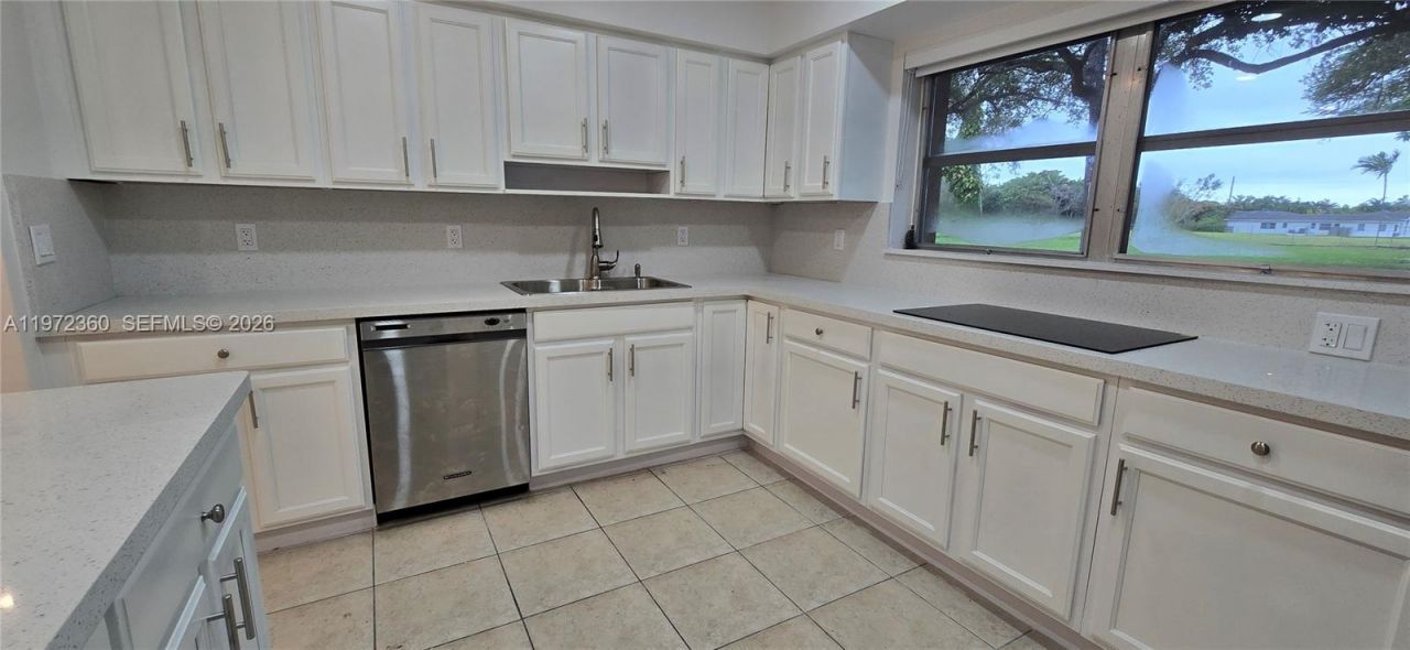 6500 SW 82nd Ave, Miami, FL 33143 Photo